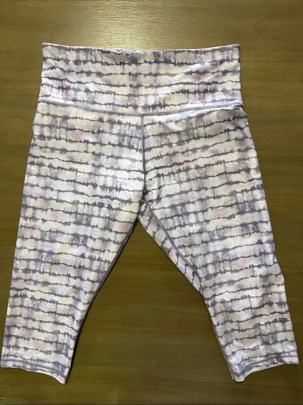 Athleta Buttery-Soft Tie-Dye Capris in Light Purple and Pink
